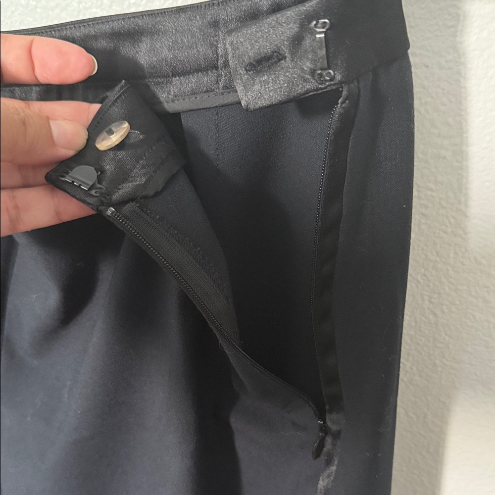 Sigrid Olsen Elegant Black Trousers with Satin Tuxedo Stripe - Picture 3 of 6